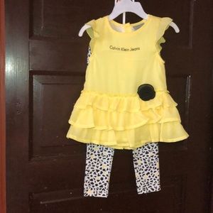 NWOT Calvin Klein outfit size 24 months